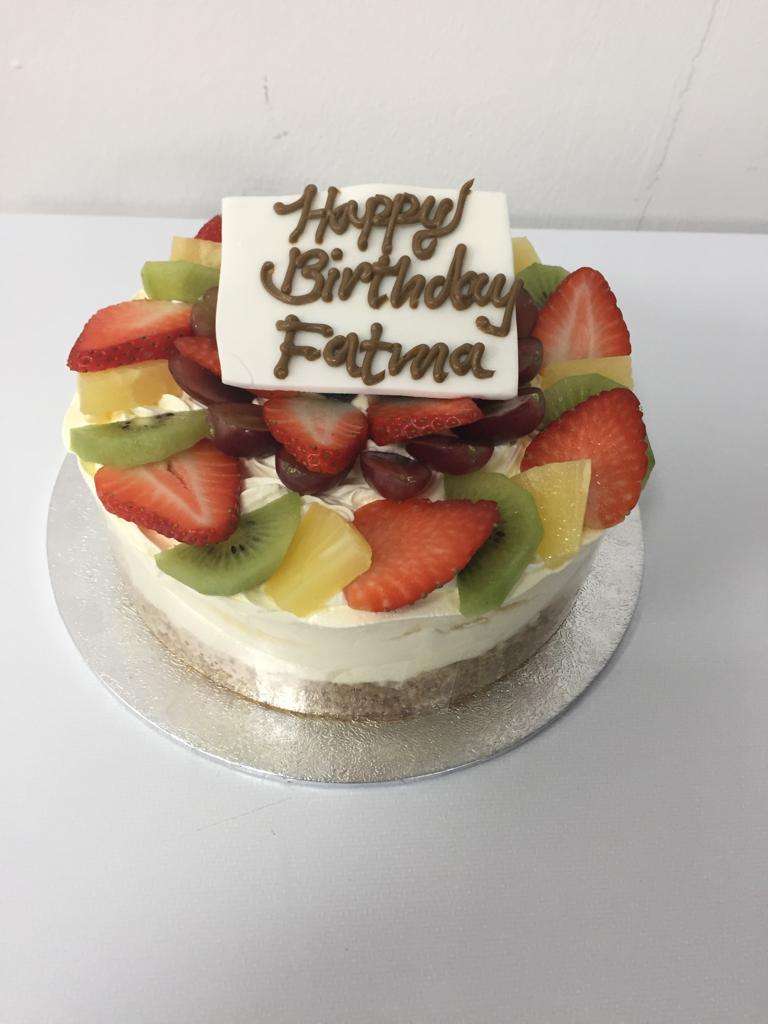 Vanilla Cheese cake with Fruit