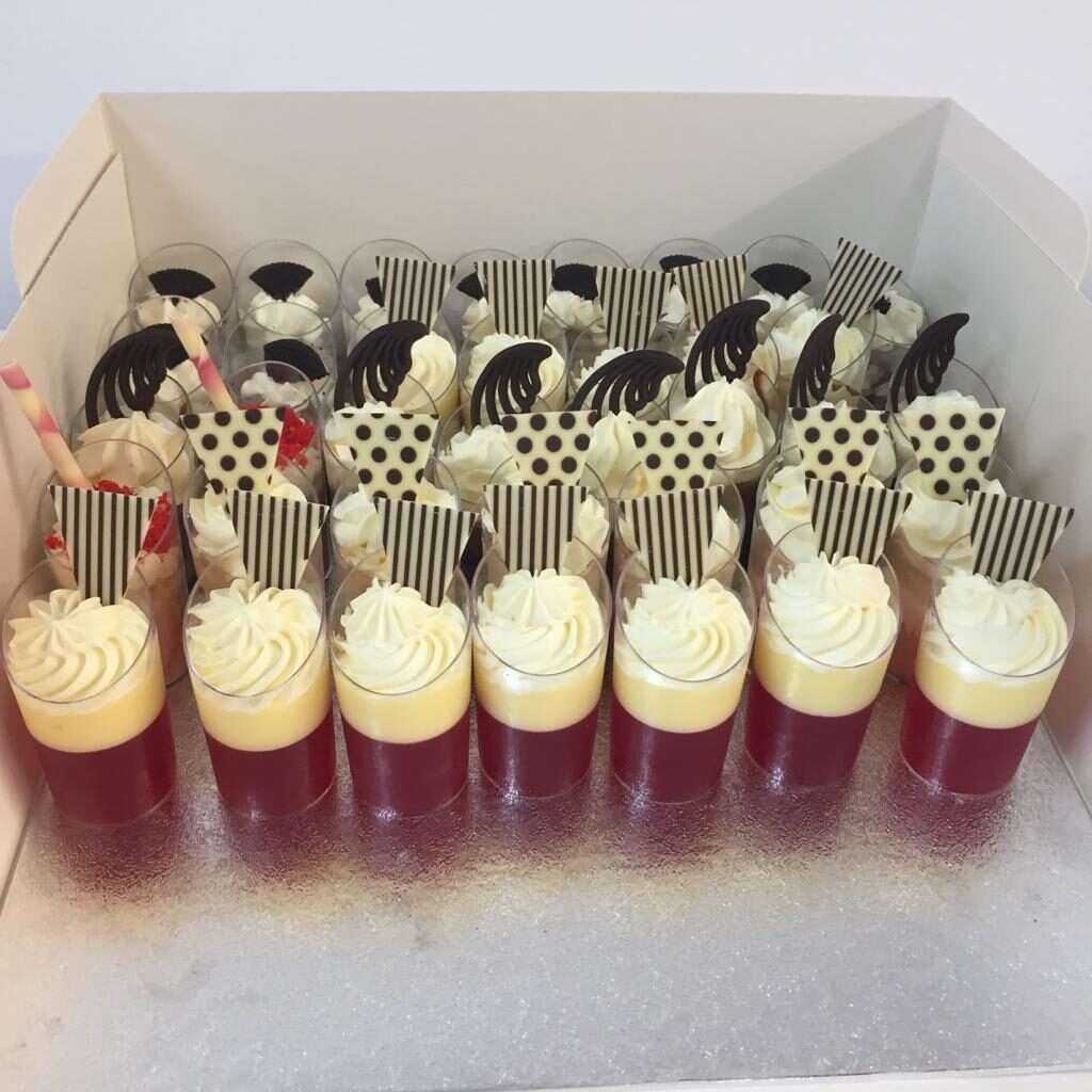 strawberry jelly cups