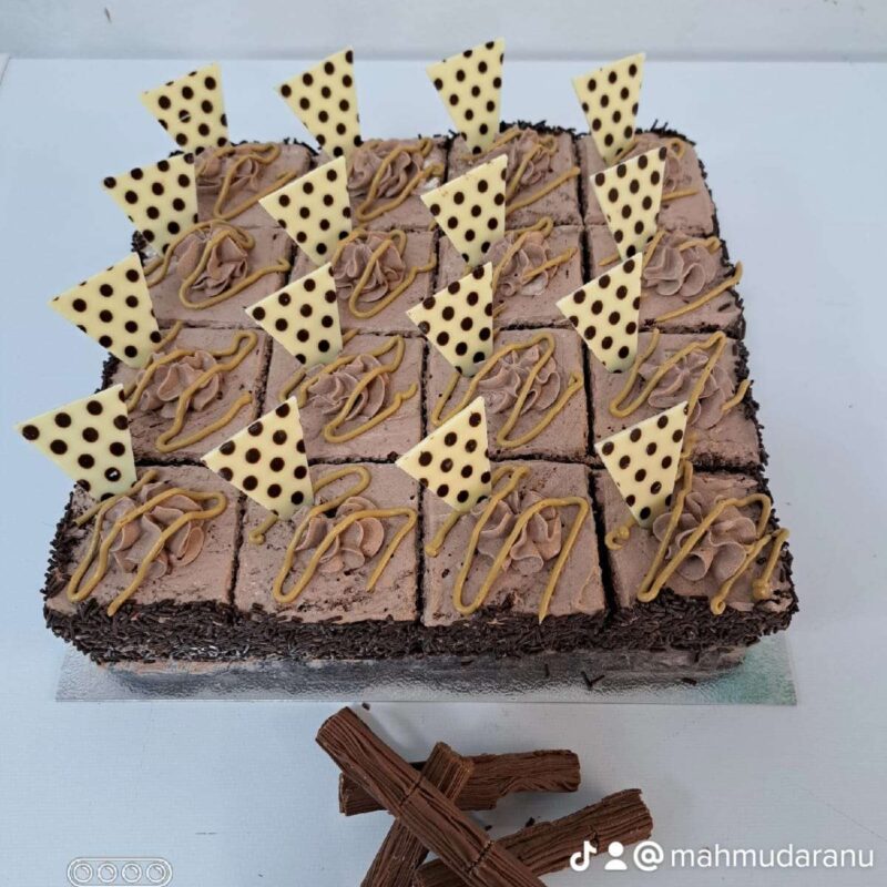 Chocolate platter cake
