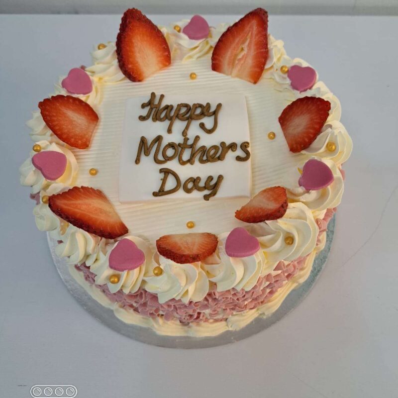 Strawberry  cake