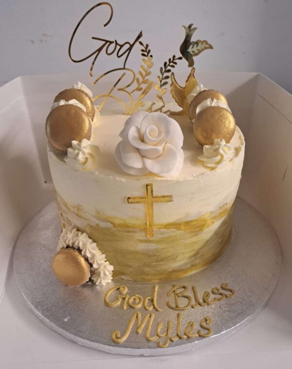 Christening cake -gold vanilla