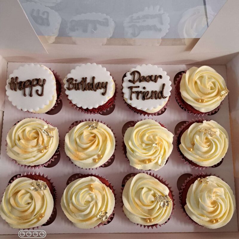 Gold theme personalised cup cakes