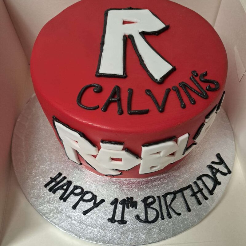 Roblox cake-8"