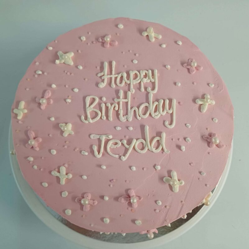 A Pink & White Elegant Cake