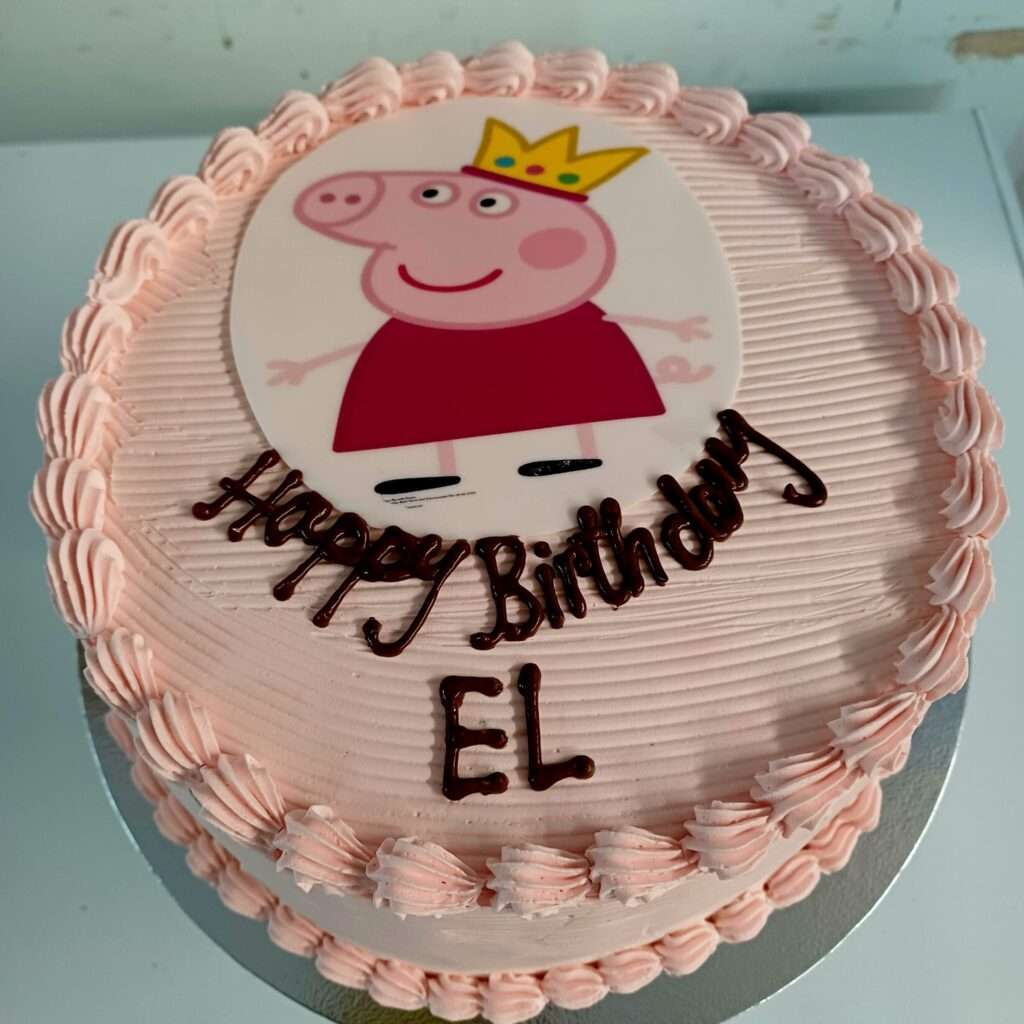 Peppa Pig photo cake