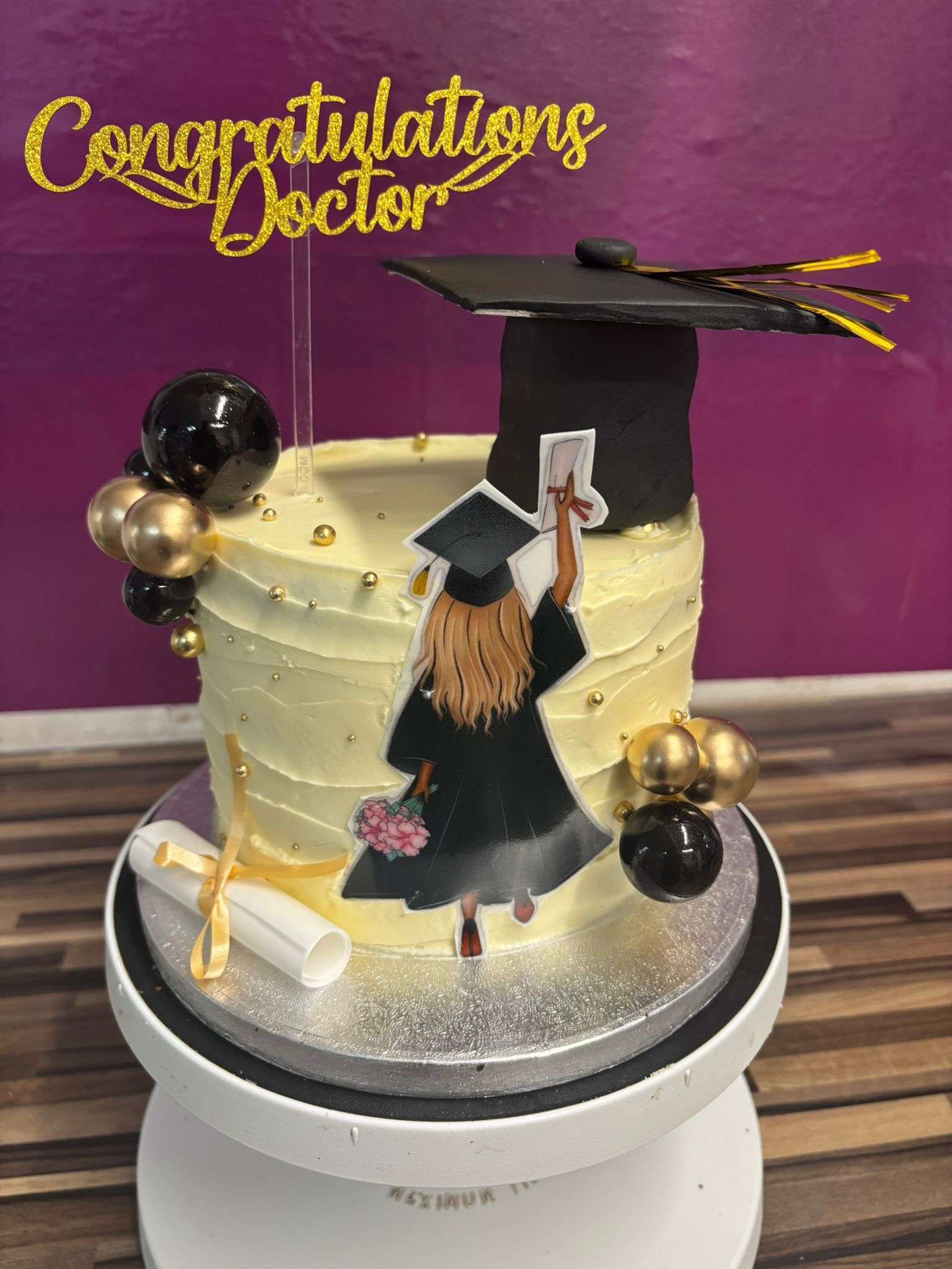 Special Graduation Cake - Image 2
