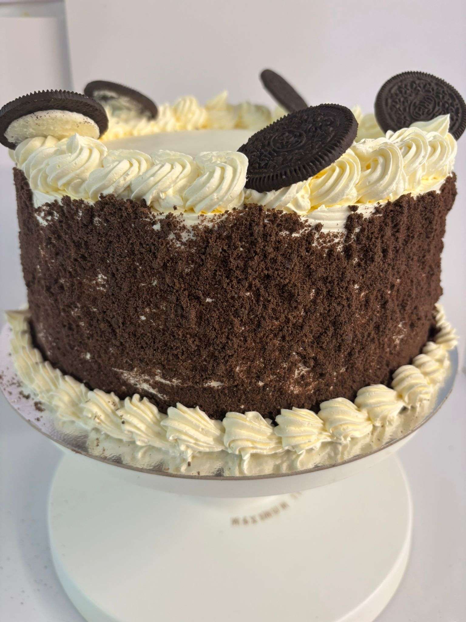 Crunchy Oreo Cake - Image 3