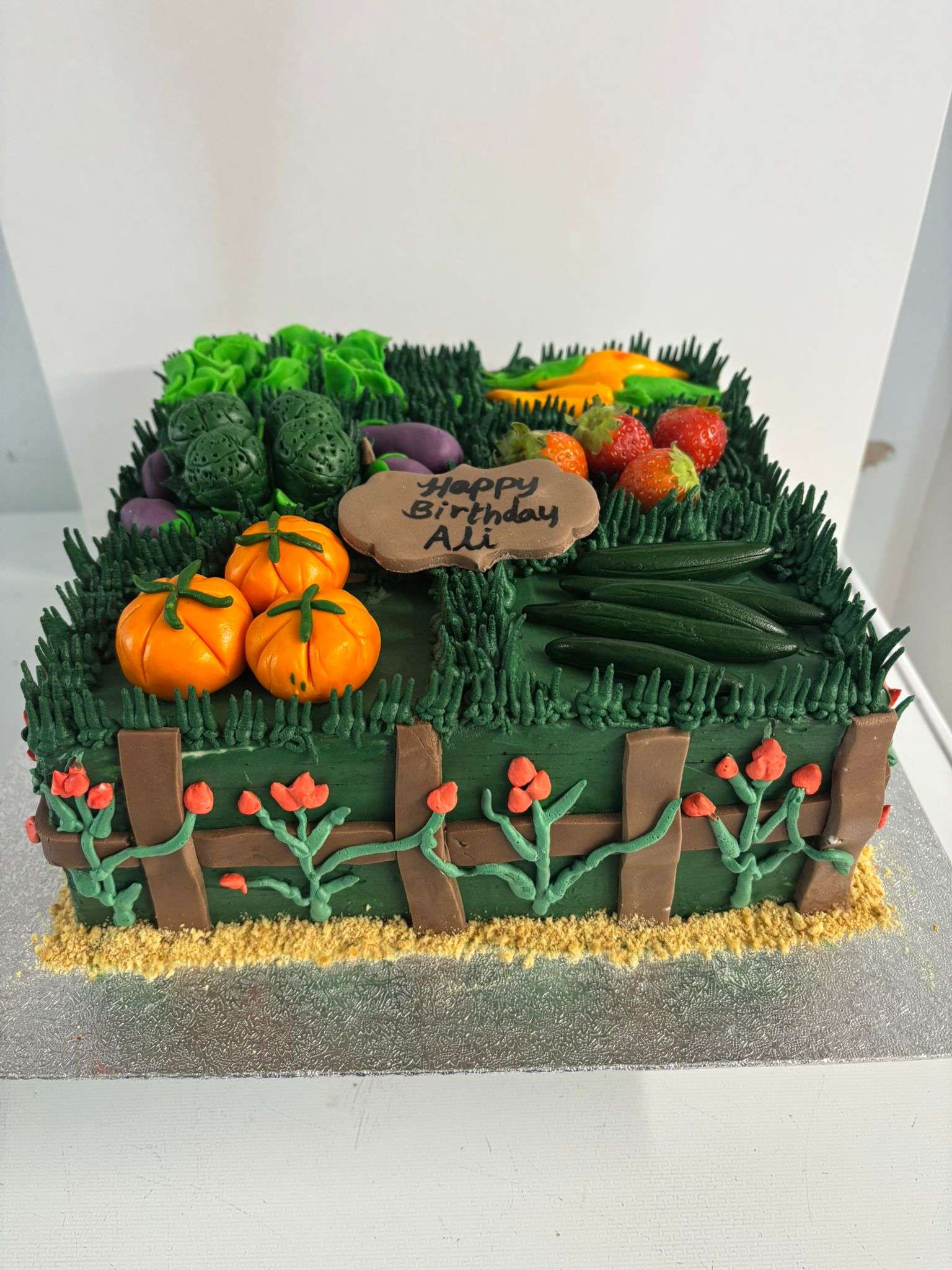 Garden Theme Cake - Image 2